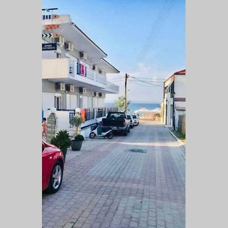 Polychrono New 2 Bedroom Apt. Just By The Sea! Dış mekan fotoğraf